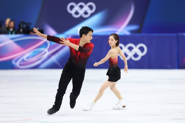 MILAN, ITALY - FEBRUARY 15: Riku Miura and Ryuichi Kihara of Team Japan compete in Pair Skating - Short Program on day nine of the Milano Cortina 2026 Winter Olympics at Milano Ice Skating Arena on February 15, 2026 in Milan, Italy.  Copyright: xVCGx 111621718242