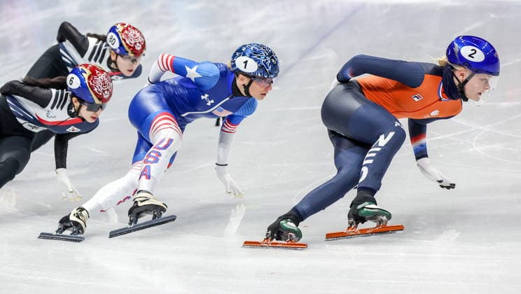 ITALY, MILAN - FEBRUARY 16, 2026: Xandra Vezeboer of the Netherlands, Kristen Santos-Griswold of the US, Kim Gil-li and Noh Do-hee (R-L) of South Korea compete in the women s 1,000m short-track Speed skating, Eisschnelllauf quarterfinals during the 2026 Winter Olympic Games, Olympische Spiele, Olympia, OS at the Milano Ice Skating Arena 2026 Winter Olympics: Short-Track Speed Skating  - ZUMAt113 20260216_zaa_t113_070 Copyright: xPeterxKovalevx