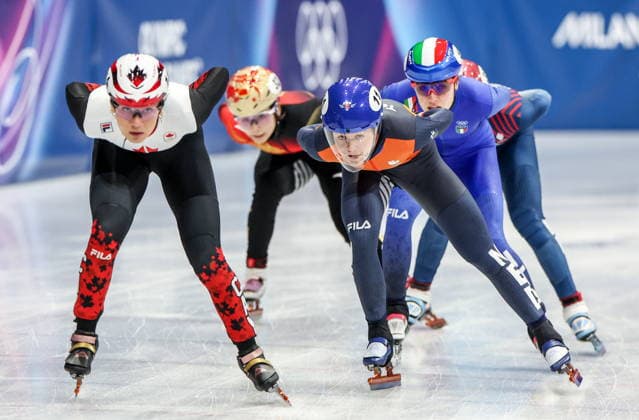 ITALY, MILAN - FEBRUARY 16, 2026: Yang Jingru of China, Michelle Velzerboer of the Netherlands and Elisa Confortola (L-R) of Italy compete in the women s 1,000m short-track Speed skating, Eisschnelllauf quarterfinals during the 2026 Winter Olympic Games, Olympische Spiele, Olympia, OS at the Milano Ice Skating Arena 2026 Winter Olympics: Short-Track Speed Skating  - ZUMAt113 20260216_zaa_t113_075 Copyright: xPeterxKovalevx