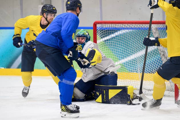 260216 Goaltender Jacob Markström of Sweden at an Ice hockey, Eishockey practice session during day 10 of the 2026 Winter Olympics on February 16, 2026 in Milan. Photo: Carl Sandin BILDBYRAN kod CS CS0883 ishockey ice hockey Olympic Games, Olympische Spiele, Olympia, OS olympics winter olympics os ol olympiska spel vinter-os olympiske leker milano cortina 2026 milan cortina 2026 milano cortina 2026 olympic games milano cortina 2026 winter olympic games milano cortina-os milano cortina-ol vinter-ol 10 bbeng sverige sweden *** 260216 Goaltender Jacob Markström of Sweden at an ice hockey practice session during day 10 of the 2026 Winter Olympics on February 16, 2026 in Milan Photo Carl Sandin BILDBYRAN kod CS CS0883 ishockey ice hockey olympic games olympics winter olympics os ol olympiska spel vinter os olympiske leker milano cortina 2026 milan cortina 2026 milano cortina 2026 olympic games milano cortina 2026 winter olympic games milano cortina os milano cortina ol vinter ol 10 bbeng sverige sweden  Copyright: CARLxSANDIN BB260216CS015