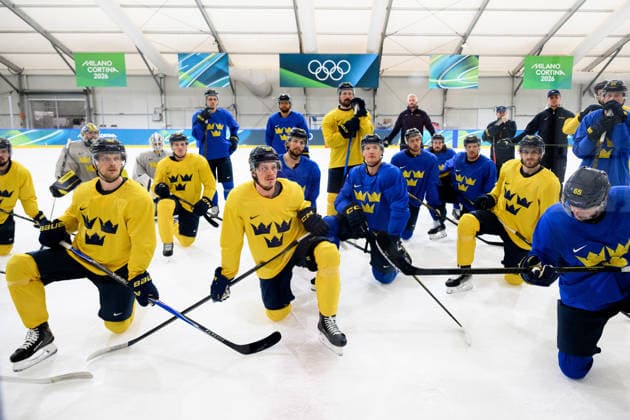 260216 Elias Pettersson, Pontus Holmberg, Rickard Rakell, Gustav Forsling, Alexander Wennberg and Filip Forsberg of Sweden at an Ice hockey, Eishockey practice session during day 10 of the 2026 Winter Olympics on February 16, 2026 in Milan. Photo: Carl Sandin BILDBYRAN kod CS CS0883 ishockey ice hockey Olympic Games, Olympische Spiele, Olympia, OS olympics winter olympics os ol olympiska spel vinter-os olympiske leker milano cortina 2026 milan cortina 2026 milano cortina 2026 olympic games milano cortina 2026 winter olympic games milano cortina-os milano cortina-ol vinter-ol 10 bbeng sverige sweden *** 260216 Elias Pettersson, Pontus Holmberg, Rickard Rakell, Gustav Forsling, Alexander Wennberg and Filip Forsberg of Sweden at an ice hockey practice session during day 10 of the 2026 Winter Olympics on February 16, 2026 in Milan Photo Carl Sandin BILDBYRAN kod CS CS0883 ishockey ice hockey olympic games olympics winter olympics os ol olympiska spel vinter os olympiske leker milano cortina 2026 milan cortina 2026 milano cortina 2026 olympic games milano cortina 2026 winter olympic games milano cortina os milano cortina ol vinter ol 10 bbeng sverige sweden  Copyright: CARLxSANDIN BB260216CS024