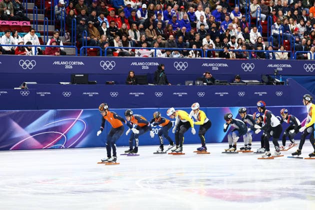 February 16, 2026, Milan, Lombardy, Italy: TEAM NETHERLANDS ahead of TEAM BELGIUM and TEAM KOREA in the Men s 5000m Relay semifinal of the Short Track Speed skating, Eisschnelllauf at the Milano Cortina 2026 Winter Olympic Games, Olympische Spiele, Olympia, OS Milan Italy - ZUMAc179 20260216_oly_c179_039 Copyright: xMickaelxChavetx