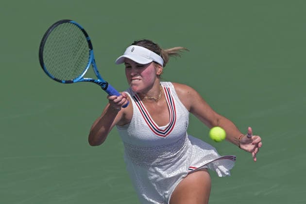 2026 Dubai Duty Free Tennis Championship DUBAI, UNITED ARAB EMIRATES - FEBRUARY 16: American tennis player Sofia Kenin competes against Denmark’s Clara Tauson (not seen) in the women’s singles match of the Dubai Duty Free Tennis Championship at the Dubai Duty Tennis Stadium in Dubai, United Arab Emirates, on February 16, 2026. Waleed Zein Anadolu Dubai United Arab Emirates. Editorial use only. Please get in touch for any other usage.  Copyright: x2026xAnadoluxWaleedxZeinx