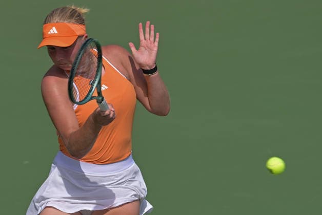 2026 Dubai Duty Free Tennis Championship DUBAI, UNITED ARAB EMIRATES - FEBRUARY 16: American tennis player Sofia Kenin (not seen) competes against Denmark’s Clara Tauson in the women’s singles match of the Dubai Duty Free Tennis Championship at the Dubai Duty Tennis Stadium in Dubai, United Arab Emirates, on February 16, 2026. Waleed Zein Anadolu Dubai United Arab Emirates. Editorial use only. Please get in touch for any other usage.  Copyright: x2026xAnadoluxWaleedxZeinx