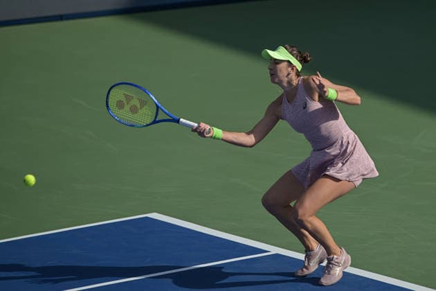 2026 Dubai Duty Free Tennis Championship DUBAI, UNITED ARAB EMIRATES - FEBRUARY 16: Swiss tennis player Belinda Bencic competes against Spain s Jessica Bouzas Maneiro (not seen) in the women’s singles match of the Dubai Duty Free Tennis Championship at the Dubai Duty Tennis Stadium in Dubai, United Arab Emirates, on February 16, 2026. Waleed Zein Anadolu Dubai United Arab Emirates. Editorial use only. Please get in touch for any other usage.  Copyright: x2026xAnadoluxWaleedxZeinx