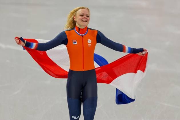 Xandra Velzeboer (NED) gewinnt das Short Track Speed skating, Eisschnelllauf am 16.02.2026 - Frauen 1000m Finale bei den Olympischen Winterspielen Mailand (Milano Cortina) in Mailand, Italien. Mailand Milano Ice Skating Arena Lombardei Italien *** Xandra Velzeboer NED wins the Short Track Speed Skating on 16 02 2026 Women 1000m Final at the Olympic Winter Games Milan Milano Cortina in Milan, Italy Milan Milano Ice Skating Arena Lombardy Italy