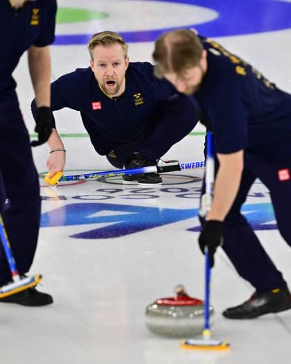 CORTINA, ITALY 20260216 Sweden s Niklas Edin during the men s group stage match, round 8, between Sweden and Germany in the Olympic curling in Cortina. *** The image is included in the SPORTS PACKAGE. For others PAYMENT IMAGE *** CORTINA ITALY x10030x *** CORTINA, ITALY 20260216 Sweden s Niklas Edin during the men s group stage match, round 8, between Sweden and Germany in the Olympic curling in Cortina The image is included in the SPORTS PACKAGE For others PAYMENT IMAGE CORTINA ITALY x10030x  Copyright: xJonasxEkströmer TTx 2026 OLYMPICS MEN S CURLING SWEDEN-GERMANY