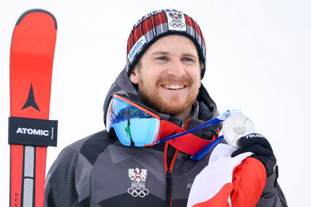 OLYMPICS - Winter Olympic Games, Olympische Spiele, Olympia, OS Milano Cortina 2026 BORMIO,ITALY,16.FEB.26 - OLYMPICS, ALPINE SKIING - Winter Olympic Games Milano Cortina 2026, slalom, men, medal ceremony. Image shows the rejoicing of Fabio Gstrein (AUT). Keywords: medal.  GEPAxpictures xWolfgangxGrebien