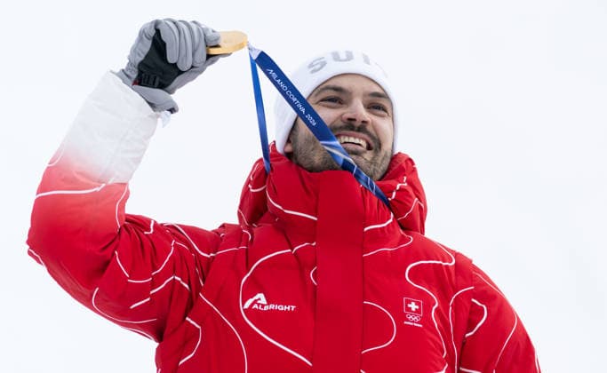 OLYMPICS - Winter Olympic Games, Olympische Spiele, Olympia, OS Milano Cortina 2026 BORMIO,ITALY,16.FEB.26 - OLYMPICS, ALPINE SKIING - Winter Olympic Games Milano Cortina 2026, slalom, men, medal ceremony. Image shows the rejoicing of Loic Meillard (SUI). Keywords: medal.  GEPAxpictures xWolfgangxGrebien
