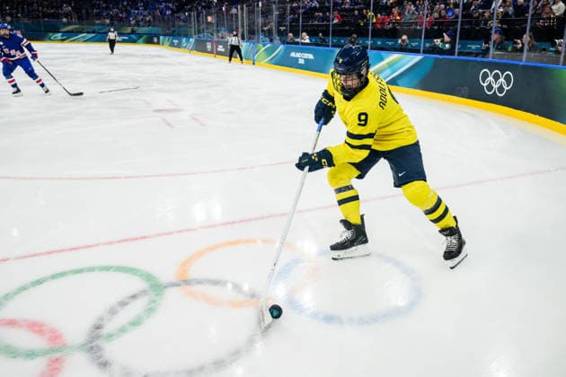 260216 Jessica Adolfsson of Sweden in the women s Ice hockey, Eishockey semifinal between USA and Sweden during day 10 of the 2026 Winter Olympics on February 16, 2026 in Milan. Photo: Carl Sandin BILDBYRAN kod CS EW0638 ishockey ice hockey Olympic Games, Olympische Spiele, Olympia, OS olympics winter olympics os ol olympiska spel vinter-os olympiske leker milano cortina 2026 milan cortina 2026 milano cortina 2026 olympic games milano cortina 2026 winter olympic games milano cortina-os milano cortina-ol vinter-ol 10 bbeng semifinal sverige sweden dam usa *** 260216 Jessica Adolfsson of Sweden in the women s ice hockey semifinal between USA and Sweden during day 10 of the 2026 Winter Olympics on February 16, 2026 in Milan Photo Carl Sandin BILDBYRAN kod CS EW0638 ishockey ice hockey olympic games olympics winter olympics os ol olympiska spel vinter os olympiske leker milano cortina 2026 milan cortina 2026 milano cortina 2026 olympic games milano cortina 2026 winter olympic games milano cortina os milano cortina ol vinter ol 10 bbeng semifinal sverige sweden dam usa  Copyright: CARLxSANDIN BB260216CS058