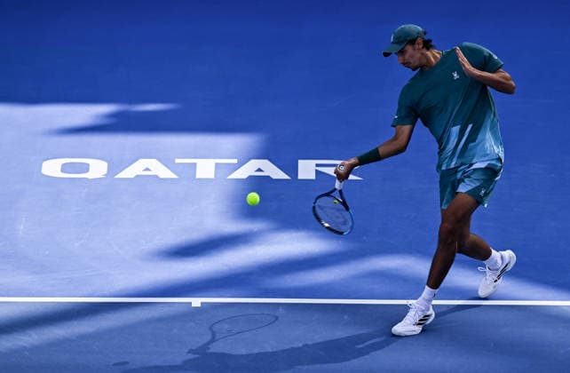 Qatar ExxonMobil Open 2026,Round of 32 - 16 Feb 2026. Alexei Popyrin of Australia seen in action against Mubarak Shannan Zayid of Qatar in the Round of 32 at the ATP, Tennis Herren men s Qatar ExxonMobil Open 2026 at the Khalifa International Tennis Complex. Alexei Popyrin won against Mubarak Shannan Zayid 6-0,6-2. Doha Qatar Copyright: xNoushadxVariyattiyakkalx xSOPAxIx NVRITYAKAL1-002