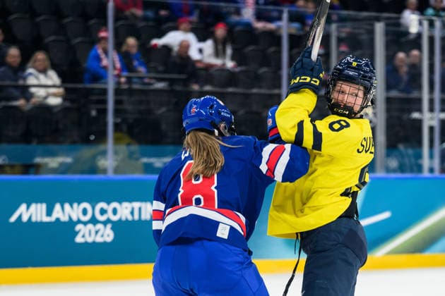 260216 Haley Winn of USA and Hilda Svensson of Sweden in the women s Ice hockey, Eishockey semifinal between USA and Sweden during day 10 of the 2026 Winter Olympics on February 16, 2026 in Milan. Photo: Emma Wallskog BILDBYRAN kod EW EW0638 ishockey ice hockey Olympic Games, Olympische Spiele, Olympia, OS olympics winter olympics os ol olympiska spel vinter-os olympiske leker milano cortina 2026 milan cortina 2026 milano cortina 2026 olympic games milano cortina 2026 winter olympic games milano cortina-os milano cortina-ol vinter-ol 10 bbeng semifinal sverige sweden dam usa *** 260216 Haley Winn of USA and Hilda Svensson of Sweden in the women s ice hockey semifinal between USA and Sweden during day 10 of the 2026 Winter Olympics on February 16, 2026 in Milan Photo Emma Wallskog BILDBYRAN kod EW EW0638 ishockey ice hockey olympic games olympics winter olympics os ol olympiska spel vinter os olympiske leker milano cortina 2026 milan cortina 2026 milano cortina 2026 olympic games milano cortina 2026 winter olympic games milano cortina os milano cortina ol vinter ol 10 bbeng semifinal sverige sweden dam usa  Copyright: EMMAxWALLSKOG BB260216EW017