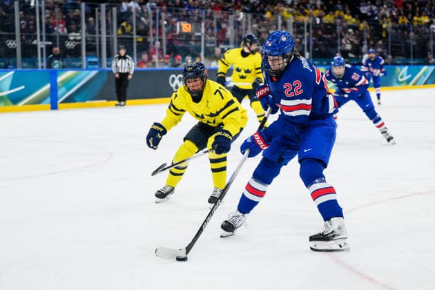 260216 Anna Kjellbin of Sweden and Tessa Janecke of USA in the women s Ice hockey, Eishockey semifinal between USA and Sweden during day 10 of the 2026 Winter Olympics on February 16, 2026 in Milan. Photo: Emma Wallskog BILDBYRAN kod EW EW0638 ishockey ice hockey Olympic Games, Olympische Spiele, Olympia, OS olympics winter olympics os ol olympiska spel vinter-os olympiske leker milano cortina 2026 milan cortina 2026 milano cortina 2026 olympic games milano cortina 2026 winter olympic games milano cortina-os milano cortina-ol vinter-ol 10 bbeng semifinal sverige sweden dam usa *** 260216 Anna Kjellbin of Sweden and Tessa Janecke of USA in the women s ice hockey semifinal between USA and Sweden during day 10 of the 2026 Winter Olympics on February 16, 2026 in Milan Photo Emma Wallskog BILDBYRAN kod EW EW0638 ishockey ice hockey olympic games olympics winter olympics os ol olympiska spel vinter os olympiske leker milano cortina 2026 milan cortina 2026 milano cortina 2026 olympic games milano cortina 2026 winter olympic games milano cortina os milano cortina ol vinter ol 10 bbeng semifinal sverige sweden dam usa  Copyright: EMMAxWALLSKOG BB260216EW039