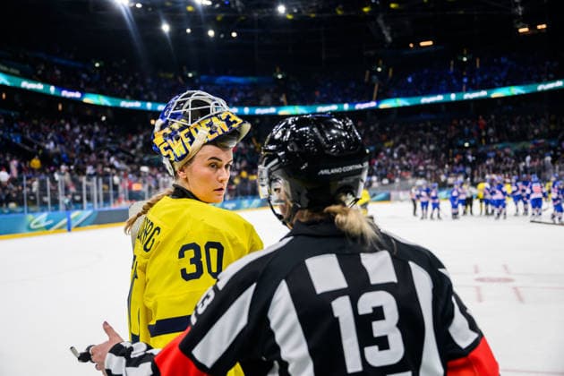 260216 Goaltender Emma Söderberg of Sweden in the women s Ice hockey, Eishockey semifinal between USA and Sweden during day 10 of the 2026 Winter Olympics on February 16, 2026 in Milan. Photo: Emma Wallskog BILDBYRAN kod EW EW0638 ishockey ice hockey Olympic Games, Olympische Spiele, Olympia, OS olympics winter olympics os ol olympiska spel vinter-os olympiske leker milano cortina 2026 milan cortina 2026 milano cortina 2026 olympic games milano cortina 2026 winter olympic games milano cortina-os milano cortina-ol vinter-ol 10 bbeng semifinal sverige sweden dam usa *** 260216 Goaltender Emma Söderberg of Sweden in the women s ice hockey semifinal between USA and Sweden during day 10 of the 2026 Winter Olympics on February 16, 2026 in Milan Photo Emma Wallskog BILDBYRAN kod EW EW0638 ishockey ice hockey olympic games olympics winter olympics os ol olympiska spel vinter os olympiske leker milano cortina 2026 milan cortina 2026 milano cortina 2026 olympic games milano cortina 2026 winter olympic games milano cortina os milano cortina ol vinter ol 10 bbeng semifinal sverige sweden dam usa  Copyright: EMMAxWALLSKOG BB260216EW052
