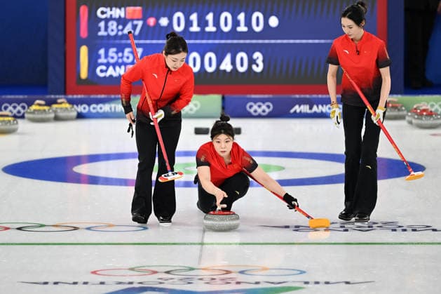 (260216) -- CORTINA D AMPEZZO, Feb. 16, 2026 -- Dong Ziqi (C) of China competes during the curling women round robin session 7 match between China and Canada at the 2026 Milan-Cortina Winter Olympics in Cortina, Italy, Feb. 16, 2026. ) (MICO2026)ITALY-CORTINA D AMPEZZO-OLYMPIC Winter games, Winterspiele,Spiele, Summer games CURLING-WOMEN-ROUND ROBIN-CHN VS CAN LianxYi 