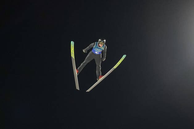 Predazzo, Italien 16. Februar 2026: Skispringen Super Team Männer - Olympia 2026 Im Bild: Ilya MIZERNYKH (KAZ) Ski jumping, Skispringen, Ski, nordisch Stadium *** Predazzo, Italy February 16, 2026 Ski Jumping Super Team Men Olympic Games 2026 In the picture Ilya MIZERNYKH KAZ Ski Jumping Stadium Copyright: xFotostandx xHettichx