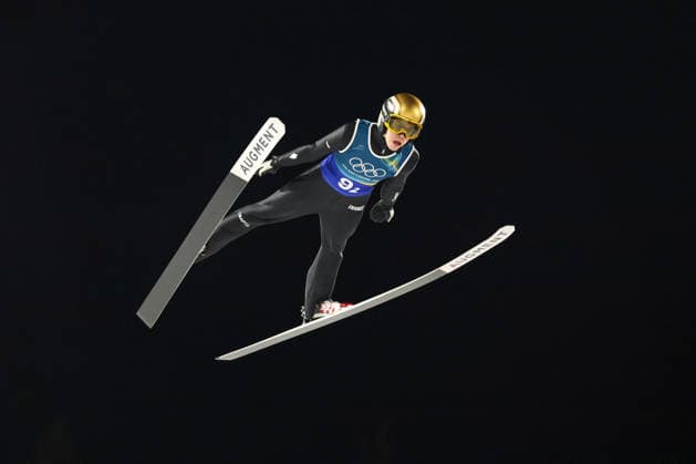 Predazzo, Italien 16. Februar 2026: Skispringen Super Team Männer - Olympia 2026 Im Bild: Valentin FOUBERT (FRA) Ski jumping, Skispringen, Ski, nordisch Stadium *** Predazzo, Italy February 16, 2026 Ski Jumping Super Team Men Olympic Games 2026 In the picture Valentin FOUBERT FRA Ski Jumping Stadium Copyright: xFotostandx xHettichx