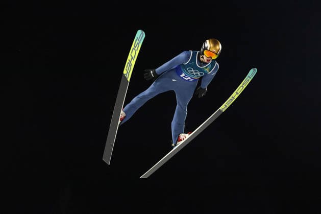 Predazzo, Italien 16. Februar 2026: Skispringen Super Team Männer - Olympia 2026 Im Bild: Kacper TOMASIAK (POL) Ski jumping, Skispringen, Ski, nordisch Stadium *** Predazzo, Italy February 16, 2026 Ski Jumping Super Team Men Olympic Games 2026 In the picture Kacper TOMASIAK POL Ski Jumping Stadium Copyright: xFotostandx xHettichx