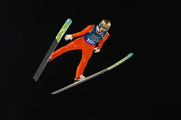 Predazzo, Italien 16. Februar 2026: Skispringen Super Team Männer - Olympia 2026 Im Bild: Gregor DESCHWANDEN (SUI) Ski jumping, Skispringen, Ski, nordisch Stadium *** Predazzo, Italy February 16, 2026 Ski Jumping Super Team Men Olympic Games 2026 In the picture Gregor DESCHWANDEN SUI Ski Jumping Stadium Copyright: xFotostandx xHettichx