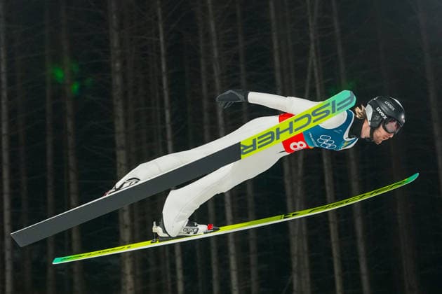 Winter Olympics in Milan Cortina 2026 Val di Fiemme, Italy 20260216. USA s Jules Chervet in the men s Super Team Large Hill Jump at the Predazzo Ski jumping, Skispringen, Ski, nordisch Stadium during the Winter Olympics in Milan Cortina 2026. Photo: Lise Aserud NTB Val di Fiemme Italy EDITORIAL USE ONLY. RESTRICTED USE FOR BETTING COMPANIES Ref:_SPOeWCvaNAUPEU.jpg *** Winter Olympics in Milan Cortina 2026 Val di Fiemme, Italy 20260216 USA s Jules Chervet in the men s Super Team Large Hill Jump at the Predazzo Ski Jumping Stadium during the Winter Olympics in Milan Cortina 2026 Photo Lise Aserud NTB Val di Fiemme Italy EDITORIAL USE ONLY RESTRICTED USE FOR BETTING COMPANIES  Copyright: xLisexAserudxx xNTBx