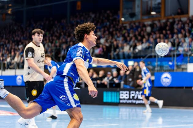 16.02.206, GER, Handball, Maenner, Saison 25 26, Daikin 1.Bl, 21.Spieltag, ThSV Eisenach - Bergischer HC Gian Attenhofer (ThSV Eisenach,11) 99817 Eisenach Werner-Assmann-Halle Am Sportp Thueringen Deutschland