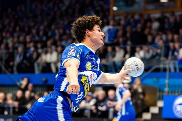 16.02.206, GER, Handball, Maenner, Saison 25 26, Daikin 1.Bl, 21.Spieltag, ThSV Eisenach - Bergischer HC Gian Attenhofer (ThSV Eisenach,11) 99817 Eisenach Werner-Assmann-Halle Am Sportp Thueringen Deutschland