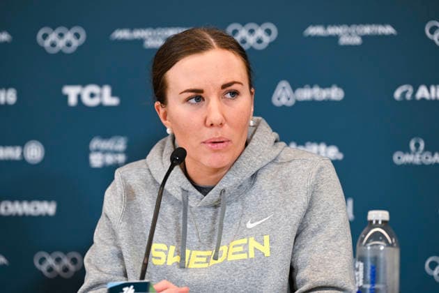 MILANO, ITALIEN 20260216 Damkronornas lagkapten Anna Kjellbin under en pressträff efter damernas semifinal mellan USA och Sverige, som slutade 5-0, i Santagiulia Arena under OS i Milano. *** Bilden ingar i SPORTPAKET. För övriga BETALBILD *** MILANO ITALIEN x10070x *** MILANO, ITALY 20260216 Anna Kjellbin, captain of the womens team, during a press conference after the womens semi-final between the USA and Sweden, which ended 5-0, in the Santagiulia Arena during the Milan Olympics The image is in the SPORT PACKAGE For other PAYPICTURE MILANO ITALY x10070x  Copyright: xJessicaxGow TTx OS 2026 ISHOCKEY USA-SVERIGE SEMIFINAL