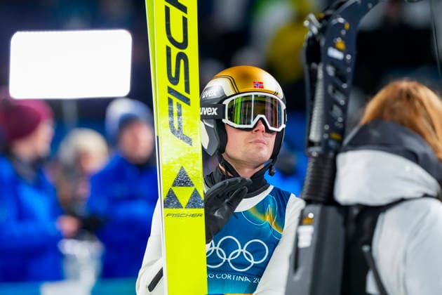 Winter Olympics in Milan Cortina 2026 Val di Fiemme, Italy 20260216. Kristoffer Eriksen Sundal during the Men s Super Team Jump Large Hill in the Predazzo Ski jumping, Skispringen, Ski, nordisch Stadium during the Winter Olympics in Milan Cortina 2026. Photo: Lise Aserud NTB Val di Fiemme Italy EDITORIAL USE ONLY. RESTRICTED USE FOR BETTING COMPANIES Ref:_SPOf1SyvaSCkoc.jpg *** Winter Olympics in Milan Cortina 2026 Val di Fiemme, Italy 20260216 Kristoffer Eriksen Sundal during the Men s Super Team Jump Large Hill in the Predazzo Ski Jumping Stadium during the Winter Olympics in Milan Cortina 2026 Photo Lise Aserud NTB Val di Fiemme Italy EDITORIAL USE ONLY RESTRICTED USE FOR BETTING COMPANIES  Copyright: xLisexAserudxx xNTBx