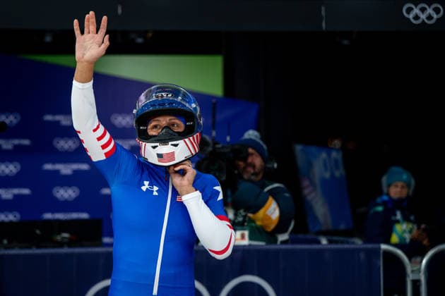 MEYERS TAYLOR Elana (USA) im Ziel, ITA, Olympische Spiele Milano Cortina 2026, Olympia, Monobob Frauen, 16.02.2026 ITA, Olympische Spiele Milano Cortina 2026, Olympia, Monobob Frauen, 16.02.2026 Cortina d Ampezzo *** MEYERS TAYLOR Elana USA at the finish, ITA, Olympic Games Milano Cortina 2026, Olympia, Monobob Women, 16 02 2026 ITA, Olympic Games Milano Cortina 2026, Olympia, Monobob Women, 16 02 2026 Cortina d Ampezzo Copyright: xEibner-Pressefoto Memmlerx EP_MMR