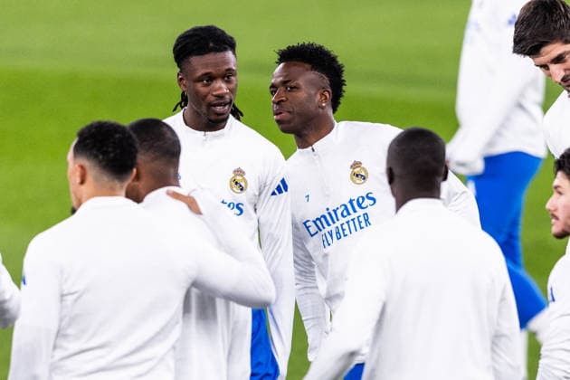 February 16, 2026, Lisbon, Lisbon, Portugal: Eduardo Camavinga and Vinicius Junior of Real Madrid C.F. during the training session prior to the UEFA Champions League 2025 2026 game between SL Benfica and Real Madrid C.F. at Estadio da Luz on February 16, 2026 in Lisbon, Portugal. Soccer 2026: SL Benfica X Real Madrid CF  - ZUMAg283 20260216_zsp_g283_177 Copyright: xJoaoxGregoriox