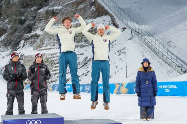 Winter Olympics in Milan Cortina 2026 Val di Fiemme, Italy 20260216. Kristoffer Eriksen Sundal during the Men s Super Team Jump Large Hill in the Predazzo Ski jumping, Skispringen, Ski, nordisch Stadium during the Winter Olympics in Milan Cortina 2026. Photo: Lise Aserud NTB Val di Fiemme Italy EDITORIAL USE ONLY. RESTRICTED USE FOR BETTING COMPANIES Ref:_SPOvohE4wIpHgA.jpg *** Winter Olympics in Milan Cortina 2026 Val di Fiemme, Italy 20260216 Kristoffer Eriksen Sundal during the Men s Super Team Jump Large Hill in the Predazzo Ski Jumping Stadium during the Winter Olympics in Milan Cortina 2026 Photo Lise Aserud NTB Val di Fiemme Italy EDITORIAL USE ONLY RESTRICTED USE FOR BETTING COMPANIES  Copyright: xLisexAserudxx xNTBx