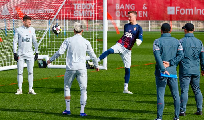 La Turbie, France - February 16, 2026: UEFA Champions League 2025 26 - AS Monaco - Paris Saint Germain PSG Training Session with swiss german Goal Keeper Philipp Köhn Koehn UEFA Champions League 2025 26: AS Monaco vs. PSG Paris