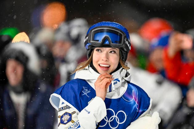 Ailing Eileen Gu of China during the first run of the Women s Freeski Big Air Final at the Milano Cortina Winter Olympics at Livigno Snow Park on February 16, 2026. - RONI REKOMAA Livigno Italy 3Tov--Zjnas  Copyright: xRonixRekomaax 3Tov--Zjnas