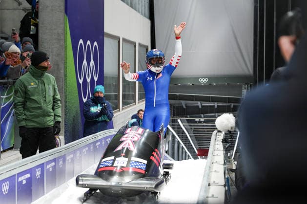 Olympische Winterspiele Milano Cortina 2026 Bob Monobob Frauen am 16.02.2026 im Cortina Sliding Centre in Cortina d™Ampezzo Elana Meyers Taylor ( USA ) gewinnt die Gold Medaille *** Olympic Winter Games Milano Cortina 2026 Bobsleigh Monobob Women on 16 02 2026 at the Cortina Sliding Center in Cortina d™Ampezzo Elana Meyers Taylor USA wins the gold medal xMSx
