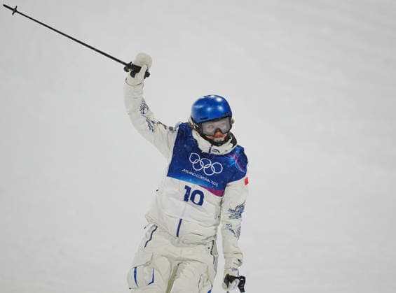 (260216) -- LIVIGNO, Feb. 16, 2026 -- Gu Ailing of China reacts during the freestyle skiing women s freeski big air final at the Milan-Cortina 2026 Olympic Winter games, Winterspiele,Spiele, Summer games in Livigno, Italy, Feb. 16, 2026. ) (MICO2026)ITALY-LIVIGNO-OLYMPIC WINTER GAMES-FREESTYLE SKIING-WOMEN S BIG AIR-FINAL HuxChao 