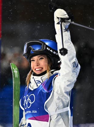 (260216) -- LIVIGNO, Feb. 16, 2026 -- Gu Ailing of China celebrates during the freestyle skiing women s freeski big air final at the Milan-Cortina 2026 Olympic Winter games, Winterspiele,Spiele, Summer games in Livigno, Italy, Feb. 16, 2026. ) (MICO2026)ITALY-LIVIGNO-OLYMPIC WINTER GAMES-FREESTYLE SKIING-WOMEN S BIG AIR-FINAL ZhangxHongxiang 