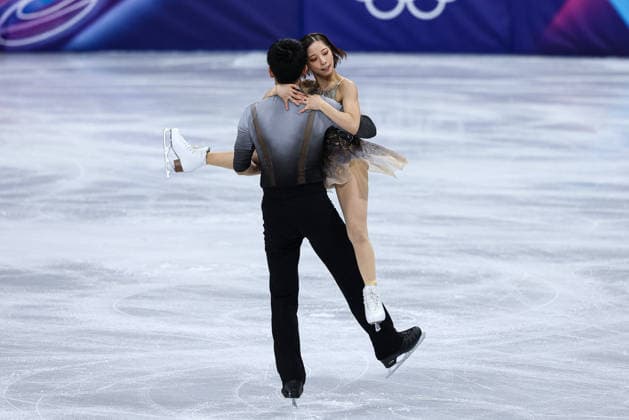 GIOCHI OLIMPICI - Olimpiadi Invernali Milano-Cortina 2026 - Figure skating, Eiskunstlauf - Pair Skating Riku Miura Ryuichi Kihara (JPN) during the Olympic Winter games, Winterspiele,Spiele, Summer games Milano-Cortina 2026, Pair Skating on February 16, 2026 at Milano Ice Skating Arena in Milan, Italy Cortina D Ampezzo Italy  Copyright: xIPAxSport ABACAx