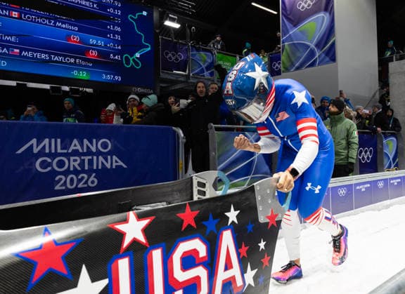 February 16, 2026, Cortina D ampezzo, Lombardy, Italy: Elana Meyers Taylor of the USA won gold in the Women s Monobob at the Cortina Sliding Centre for the Milano Cortina 2026 Winter Olympics. Cortina D ampezzo Italy - ZUMAsc5_ 20260216_oly_sc5_012 Copyright: xErichxSchlegelx