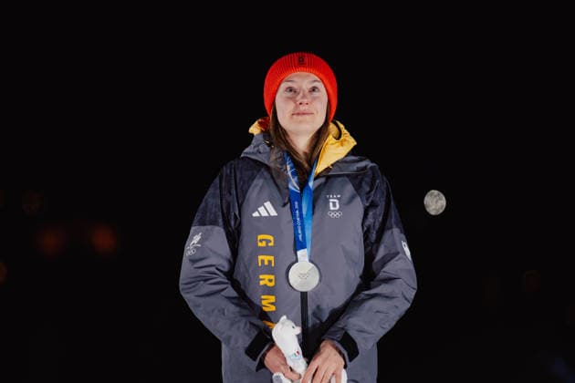 OLYMPICS - Winter Olympic Games, Olympische Spiele, Olympia, OS Milano Cortina 2026 CORTINA D AMPEZZO,ITALY,16.FEB.26 - OLYMPICS, BOBSLEIGH - Winter Olympic Games Milano Cortina 2026, monobob, women. Image shows the rejoicing of Laura Nolte (GER). Keywords: medal  GEPAxpictures xAlexanderxSolc