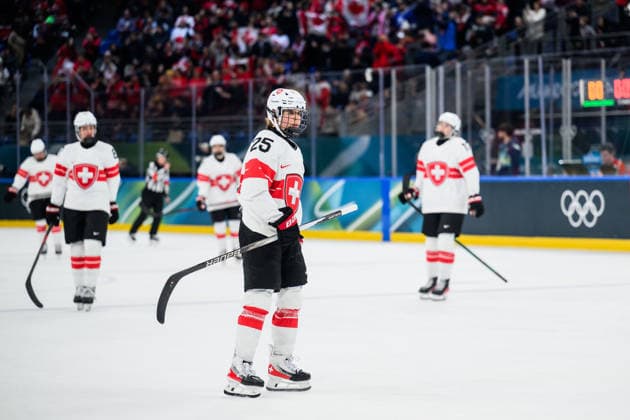260216 Alina Muller of Switzerland looks dejected after the women s Ice hockey, Eishockey semifinal between Canada and Switzerland during day 10 of the 2026 Winter Olympics on February 16, 2026 in Milan. Photo: Emma Wallskog BILDBYRAN kod EW EW0639 ishockey ice hockey Olympic Games, Olympische Spiele, Olympia, OS olympics winter olympics os ol olympiska spel vinter-os olympiske leker milano cortina 2026 milan cortina 2026 milano cortina 2026 olympic games milano cortina 2026 winter olympic games milano cortina-os milano cortina-ol vinter-ol 10 bbeng kanada canada schweiz switzerland dam semifinal depp *** 260216 Alina Muller of Switzerland looks dejected after the women s ice hockey semifinal between Canada and Switzerland during day 10 of the 2026 Winter Olympics on February 16, 2026 in Milan Photo Emma Wallskog BILDBYRAN code EW EW0639 ice hockey ice hockey olympic games olympics winter olympics os ol olympiska spel vinter os olympiske leker milano cortina 2026 milan cortina 2026 milano cortina 2026 olympic games milano cortina 2026 winter olympic games milano cortina os milano cortina ol vinter ol 10 bbeng kanada canada schweiz switzerland dam semifinal depp  Copyright: EMMAxWALLSKOG BB260216EW122