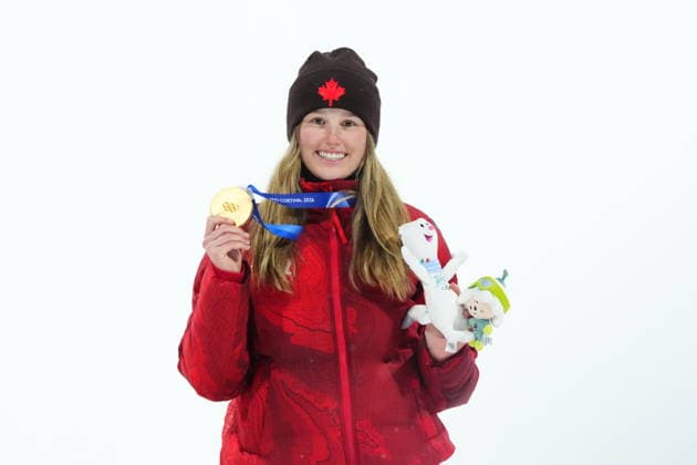 February 16, 2026, Livigno, Italy: Canada Megan Oldham celebrates her gold medal win in the women s freeski big air final at the Milano Cortina 2026 Winter Olympic Games, Olympische Spiele, Olympia, OS in Livigno, Italy on Monday, Feb. 16, 2026. Canada News - February 16, 2026  - ZUMAc35_ 20260216_zaf_c35_194 Copyright: xSeanxKilpatrickx
