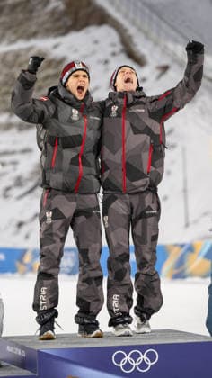 OLYMPICS - Winter Olympic Games, Olympische Spiele, Olympia, OS Milano Cortina 2026 PREDAZZO,ITALY,16.FEB.26 - OLYMPICS, Ski jumping, Skispringen, Ski, nordisch - Winter Olympic Games Milano Cortina 2026, large hill, Super Team, men, medal ceremony. Image shows Stephan Embacher and Jan Hoerl (AUT).  GEPAxpictures xOliverxLerch