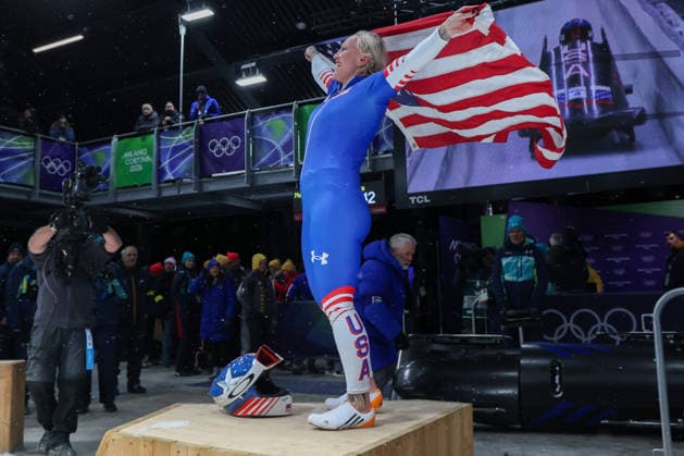 Kaillie Armbruster Humphries from United State, celebrates his bronze medal during the Olympic Winter games, Winterspiele,Spiele, Summer games Milano-Cortina 2026, Bobsleigh Women s Monobob, Gold Medal race on February 16, 2026 at Cortina Sliding Center in Cortina d Ampezzo, Italy.  Copyright: xLucianoxMariaxBisi IPAxSportx xipa-agency.netx xx IPA_71623826 IPA_Agency_IPA71623826