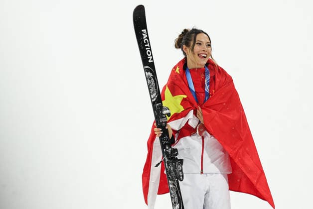LIVIGNO, ITALY - FEBRUARY 16: Silver medalist Eileen Gu Ailing of Team China celebrates after competing in the Women s Freeski Big Air Final on day ten of the Milano Cortina 2026 Winter Olympic Games, Olympische Spiele, Olympia, OS at Livigno Snow Park on February 16, 2026 in Livigno, Italy.  Copyright: xCHINASPORTSx 111621938949