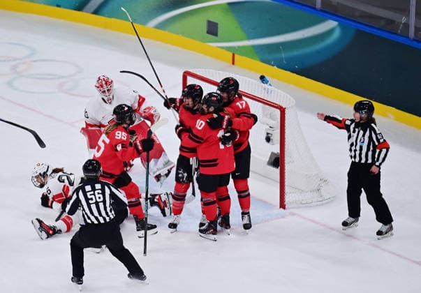 (260217) -- MILAN, Feb. 17, 2026 -- Canada s players celebrate Marie-Philip Poulin s goal during the Play-offs Semifinals match between Canada and Switzerland of Ice hockey, Eishockey Women at the Milan-Cortina 2026 Olympic Winter games, Winterspiele,Spiele, Summer games in Milan, Italy, Feb. 16, 2026. ) (MICO2026)ITALY-MILAN-OLYMPIC WINTER GAMES-ICE HOCKEY-WOMEN-PLAY-OFFS SEMIFINALS-CAN VS SUI TaoxXiyi 