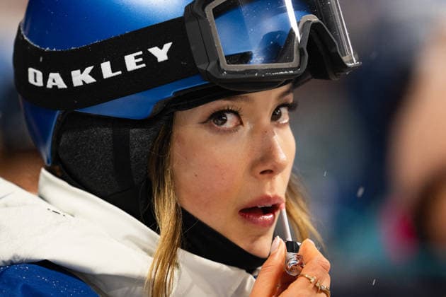 Winter Olympics - Women s freestyle Skiing Big Air - Livigno Ailing Eileen Gu of China during the Women s Freestyle Skiing Big Air Final on day ten of the Milano Cortina 2026 Winter Olympic Games, Olympische Spiele, Olympia, OS at Snow Park of Livigno on February 15, 2026 in Bormio, Italy. Photo by Laurent Zabulon ABACAPRESS.COM Livigno Italy  Copyright: xZabulonxLaurent ABACAx