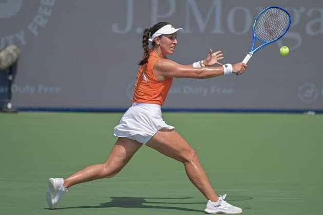 2026 Dubai Duty Free Tennis Championship DUBAI, UNITED ARAB EMIRATES - FEBRUARY 17: Jessica Pegula of United States in action against Varvara Gracheva (not seen) of France during the women s singles match on Day Three of the Dubai Duty Free Tennis Championships at Dubai Duty Free Tennis Stadium on February 17, 2026 in Dubai, United Arab Emirates. Waleed Zein Anadolu Dubai United Arab Emirates. Editorial use only. Please get in touch for any other usage.  Copyright: x2026xAnadoluxWaleedxZeinx