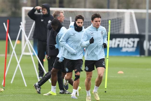 Club s Ludovit Reis and Club s Hugo Vetlesen pictured during a training session of Belgian soccer team Club Brugge, in Knokke-Heist, on Tuesday 17 February 2026. Tomorrow, Club Brugge will play against Spanish team Atletico Madrid, a first leg game in the Knockout phase play-offs of the UEFA Champions League tournament. BRUNOxFAHY  x163930630x