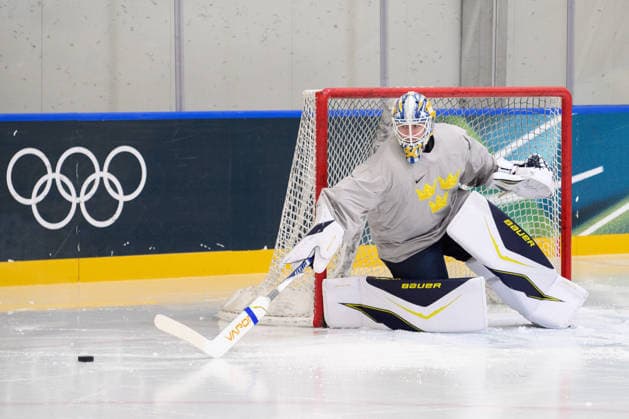 260217 Goaltender Jesper Wallstedt of Sweden at an Ice hockey, Eishockey practice session during day 11 of the 2026 Winter Olympics on February 17, 2026 in Milan. Photo: Carl Sandin BILDBYRAN kod CS CS0884 ishockey ice hockey Olympic Games, Olympische Spiele, Olympia, OS olympics winter olympics os ol olympiska spel vinter-os olympiske leker milano cortina 2026 milan cortina 2026 milano cortina 2026 olympic games milano cortina 2026 winter olympic games milano cortina-os milano cortina-ol vinter-ol 11 bbeng sverige sweden *** 260217 Goaltender Jesper Wallstedt of Sweden at an ice hockey practice session during day 11 of the 2026 Winter Olympics on February 17, 2026 in Milan Photo Carl Sandin BILDBYRAN kod CS CS0884 ishockey ice hockey olympic games olympics winter olympics os ol olympiska spel vinter os olympiske leker milano cortina 2026 milan cortina 2026 milano cortina 2026 olympic games milano cortina 2026 winter olympic games milano cortina os milano cortina ol vinter ol 11 bbeng sverige sweden  Copyright: CARLxSANDIN BB260217CS002