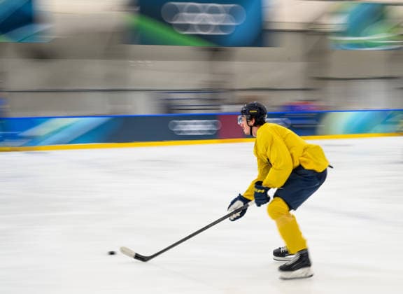 260217 Rickard Rakell of Sweden at an Ice hockey, Eishockey practice session during day 11 of the 2026 Winter Olympics on February 17, 2026 in Milan. Photo: Carl Sandin BILDBYRAN kod CS CS0884 ishockey ice hockey Olympic Games, Olympische Spiele, Olympia, OS olympics winter olympics os ol olympiska spel vinter-os olympiske leker milano cortina 2026 milan cortina 2026 milano cortina 2026 olympic games milano cortina 2026 winter olympic games milano cortina-os milano cortina-ol vinter-ol 11 bbeng sverige sweden *** 260217 Rickard Rakell of Sweden at an ice hockey practice session during day 11 of the 2026 Winter Olympics on February 17, 2026 in Milan Photo Carl Sandin BILDBYRAN kod CS CS0884 ishockey ice hockey olympic games olympics winter olympics os ol olympiska spel vinter os olympiske leker milano cortina 2026 milan cortina 2026 milano cortina 2026 olympic games milano cortina 2026 winter olympic games milano cortina os milano cortina ol vinter ol 11 bbeng sverige sweden  Copyright: CARLxSANDIN BB260217CS004